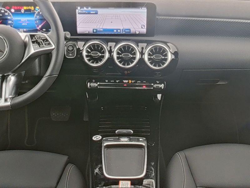 Mercedes-Benz A-Class , NIGHT PROGRESSIVE MULTI KAMERA SPUR PDC, миниатюра 9