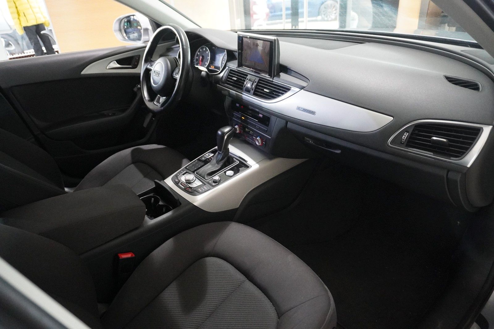 Fahrzeugabbildung Audi A6 Avant 2.0 TFSI QUATTRO NAVI/LED/KAMERA/SH/TÜV