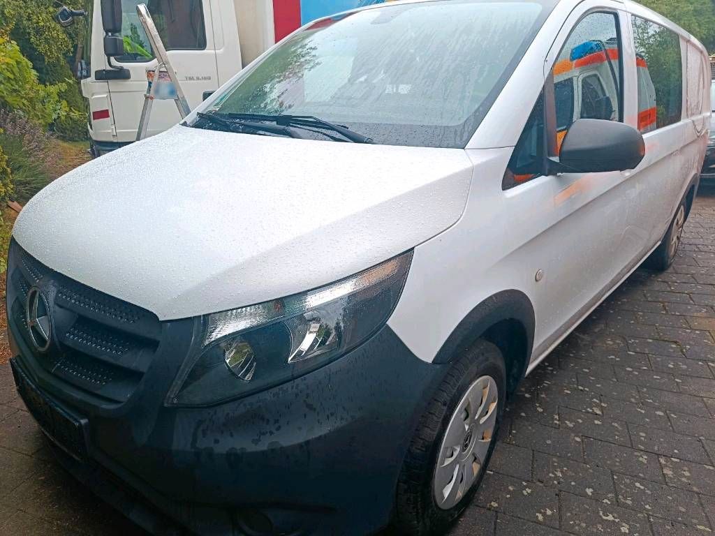 Image of Mercedes-Benz Vito