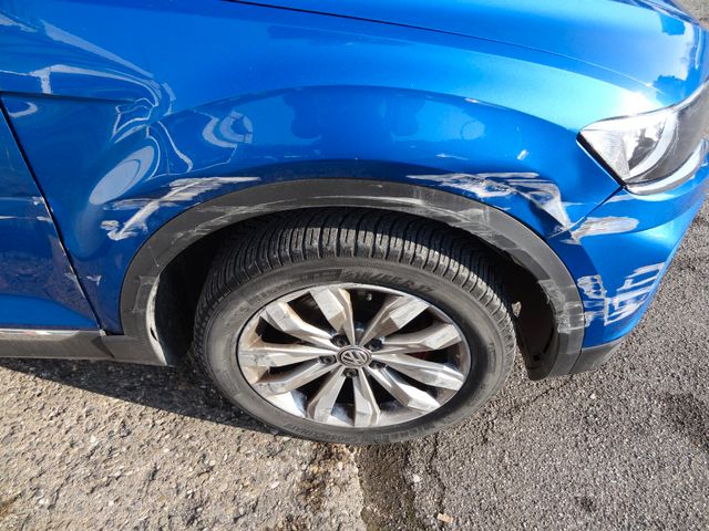Fahrzeugabbildung Volkswagen T-Roc Sport/DSG/Pano/Kamera/150PS/42.500km/