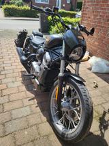 Harley-Davidson Nighster Special mit Umbau - HARLEY-DAVIDSON NAKED BIKE