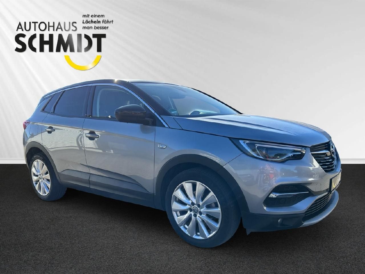 Fahrzeugabbildung Opel Grandland Ultimate 1.6 AT, AHK