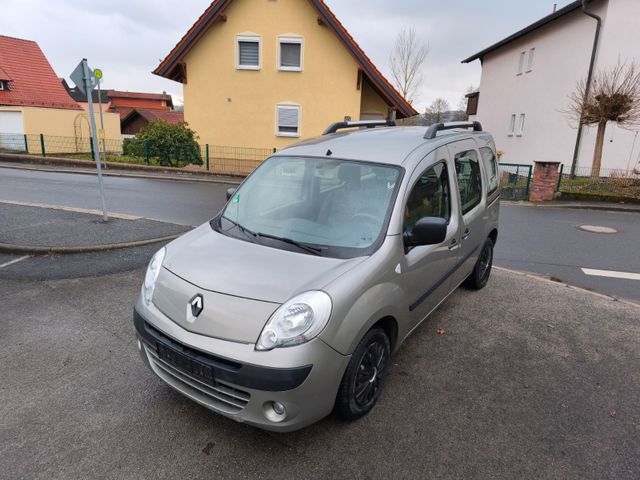 Renault Kangoo Happy Family 1.6  Tüv Neu Anhänger Kupplu