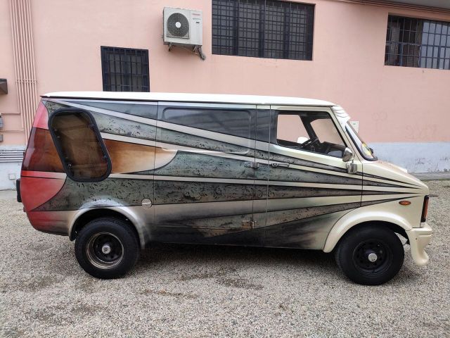 Ford Bedford 2.3 d Van Customizzato ed aerografato