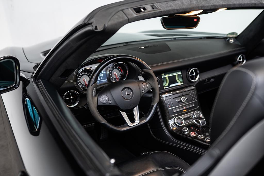 Mercedes-Benz SLS AMG