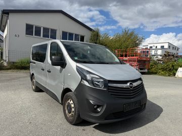Opel Vivaro - 1
