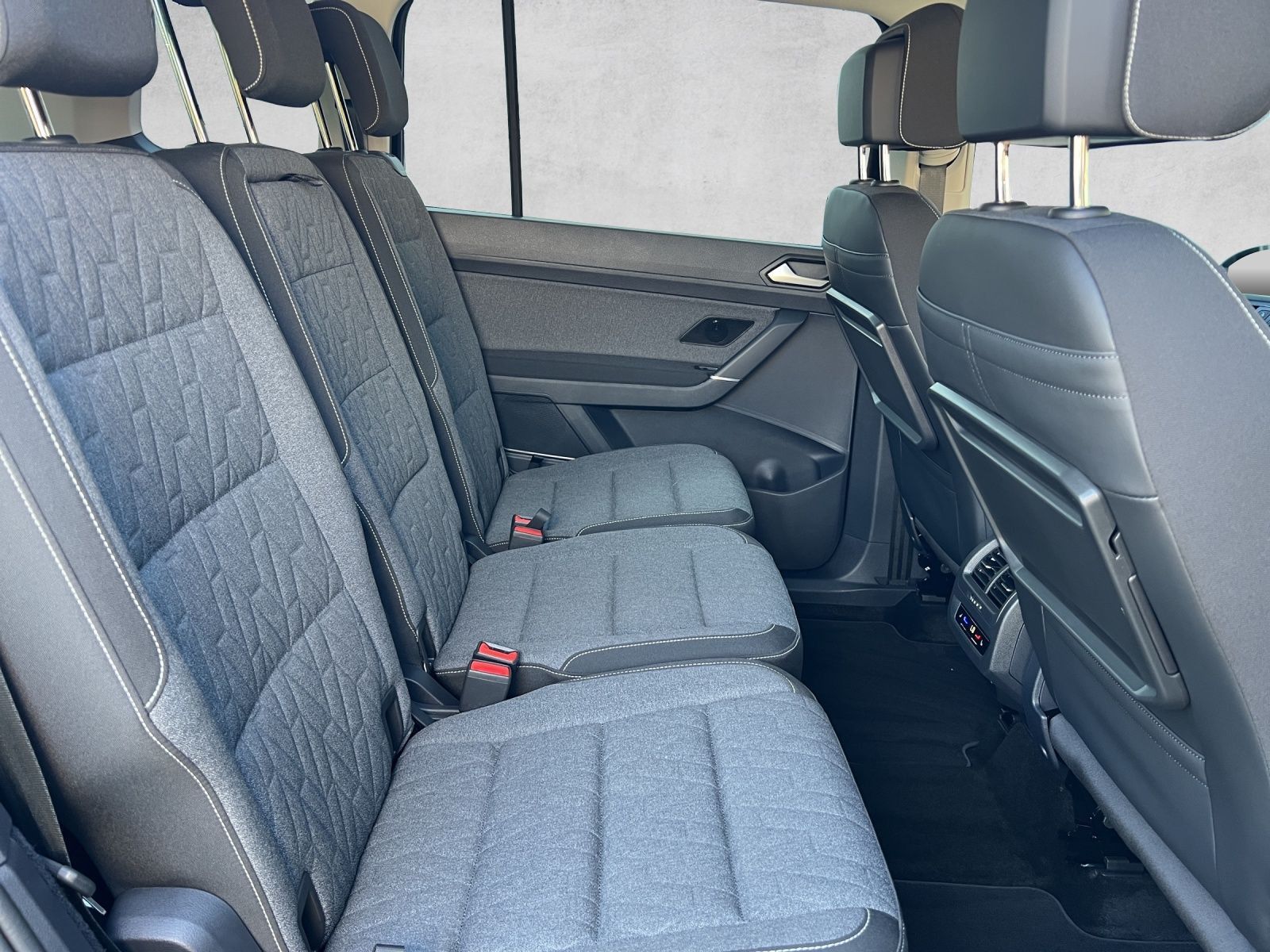 Touran Move 1.5 TSI Navi*ACC*7-Sitzer