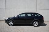 Skoda Octavia Combi 2.0TDI Scout 4x4 Tempomat 1. Hand - Skoda Octavia aus 2012 mit Diesel-Antrieb: Kombi