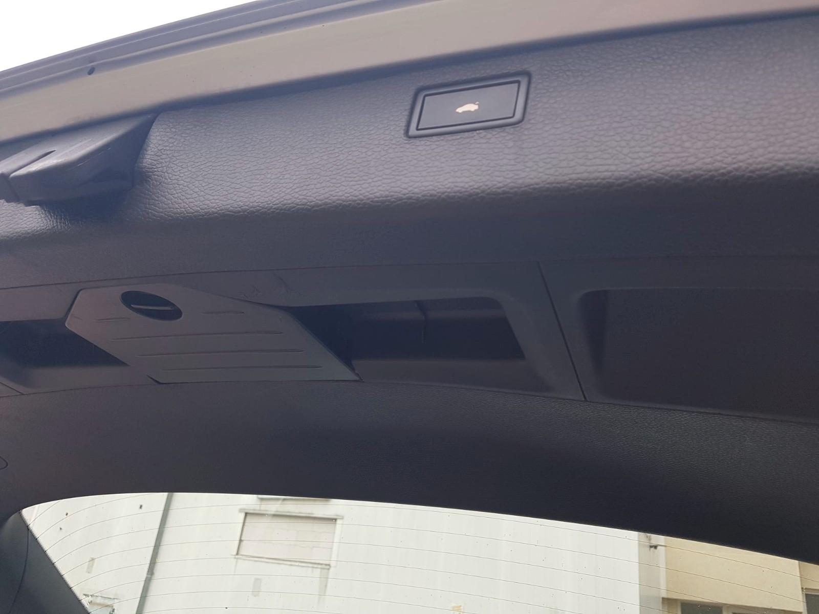 Volkswagen Passat 2011 — photo 12