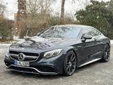 Mercedes-Benz S 63 AMG COUPÉ 4MATIC+ *VOLL*MSKY*SWROWSKI*BURM* - Mercedes-Benz S 63 AMG in Duisburg