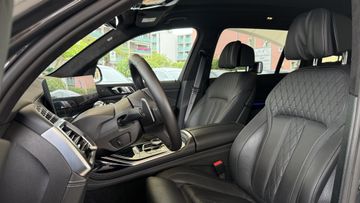 BMW X7 - 9