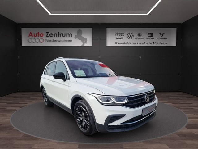 Volkswagen Tiguan 1.5 TSI CarPly PANO*HeadUP*Kamera*LED*ACC