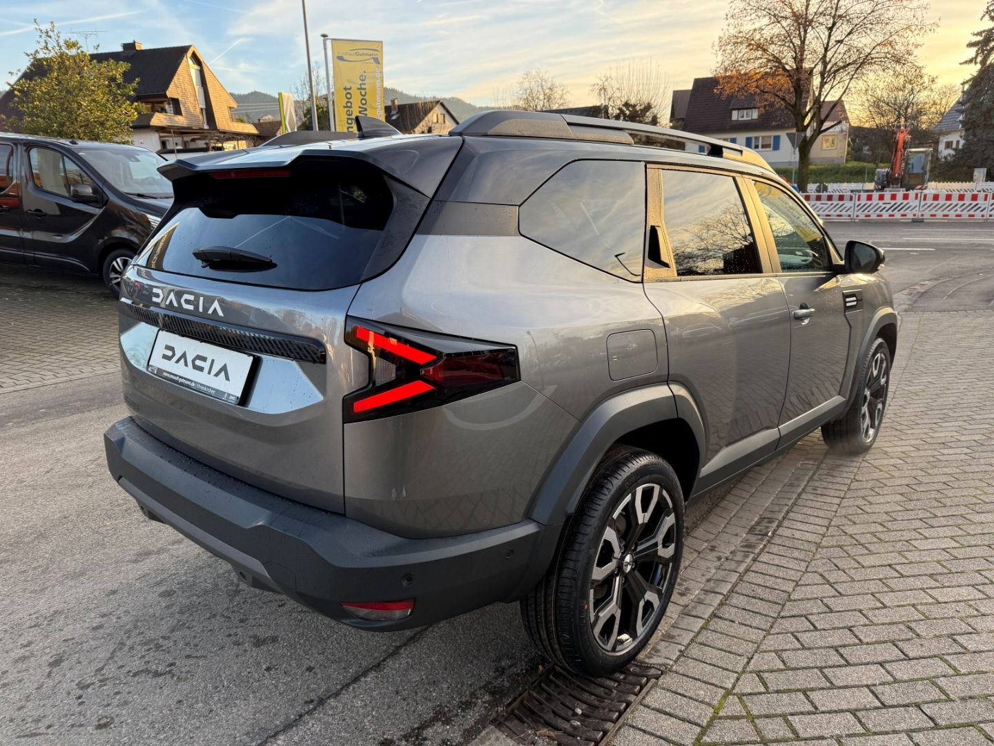Fahrzeugabbildung Dacia Bigster TCe 140 Journey Navi Digitales Cockpit L