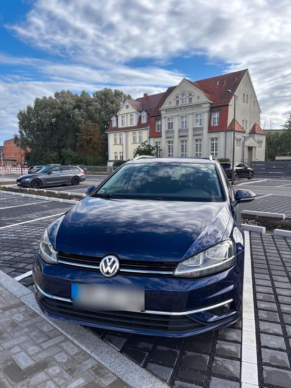 Image of Volkswagen Golf