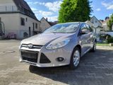Ford Focus Kombi 1.Hand 120.000 km Zahnrie... - Ford Focus aus 2011 mit Diesel-Antrieb