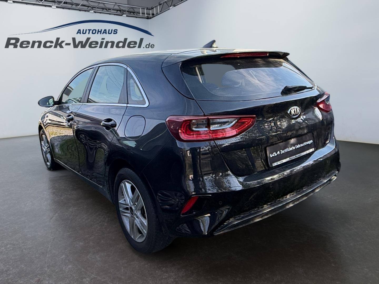 Kia Ceed Vision 1.4T VISION NAVI KOMF Apple CarPlay 