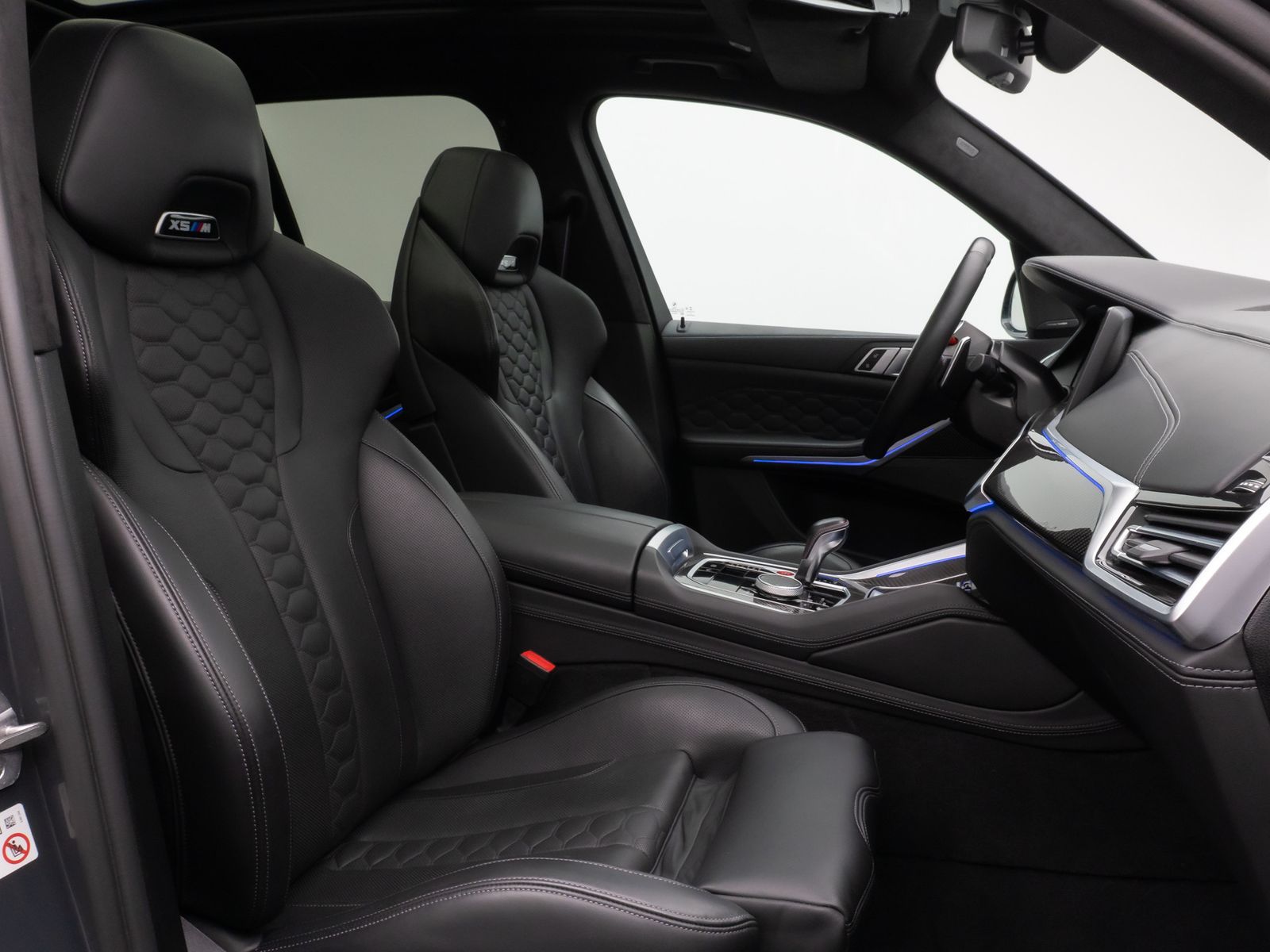 Fahrzeugabbildung BMW X5 M Competition Panorama Laser 360°DAB DisplKey