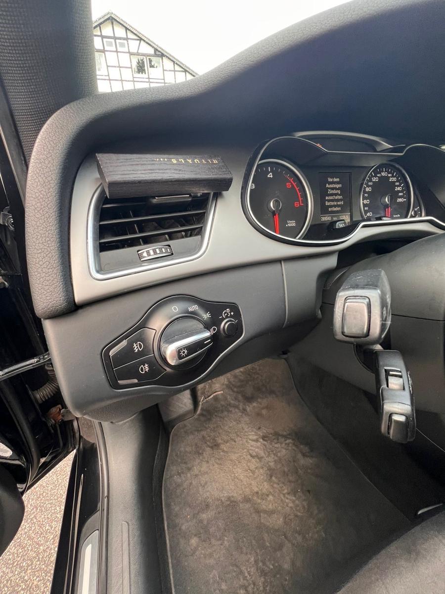 Audi A4 2014 — photo 16