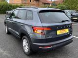 Skoda Karoq 1.5 TSI DSG Ambition Alu 16" AHK Navigatio - gebrauchte Skoda Karoq aus dem Jahr 2021