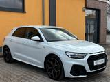Audi A1 Sportback S-line *2.H+PDC+ACC+Keyless+CarPlay - Audi A1: Kleinwagen, Line