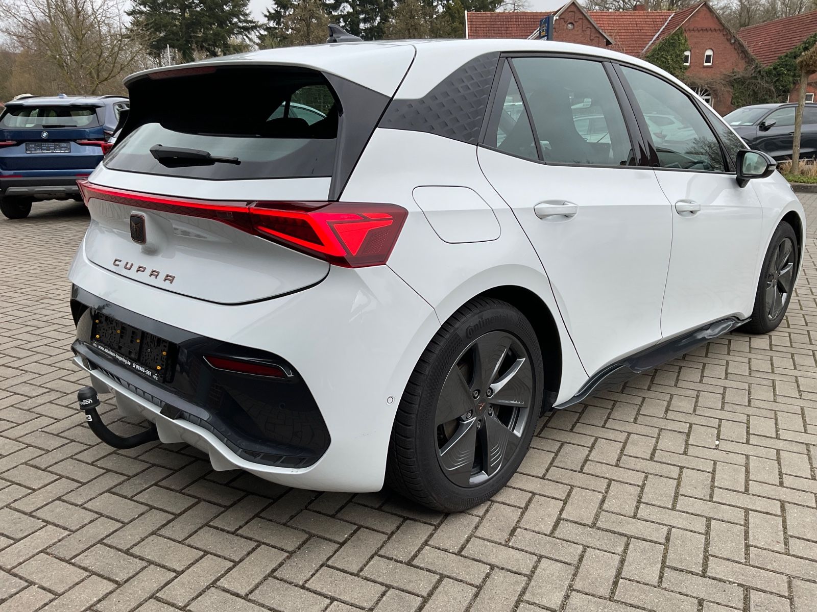 Fahrzeugabbildung CUPRA Born 58 kWh 150 kW,Kamera,Navi,Sitzheizung,AHK