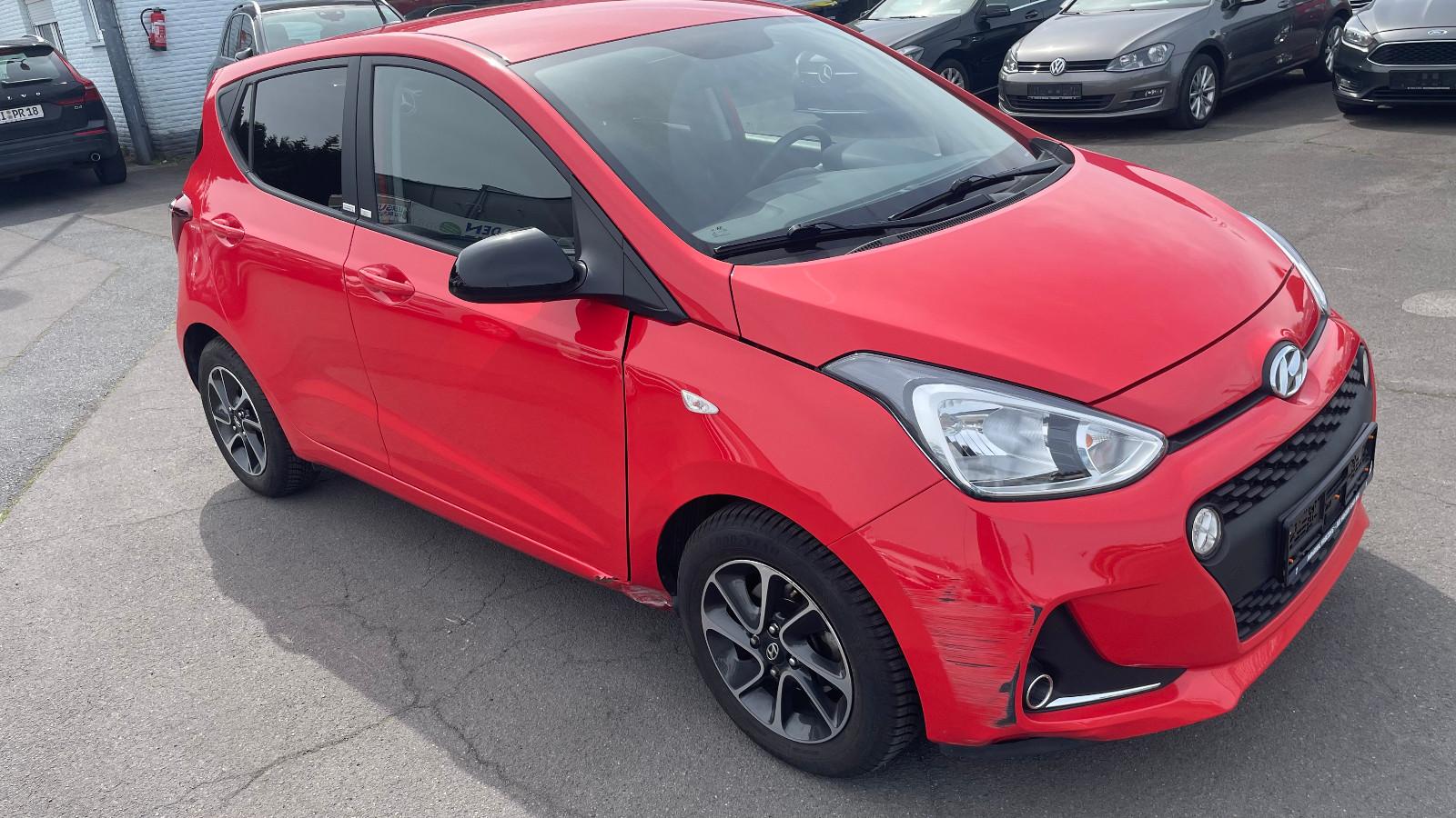 Hyundai i10 YES! KLIMA*SITZHEIZ*LENKRHEIZ*TEMPOM*ALU*