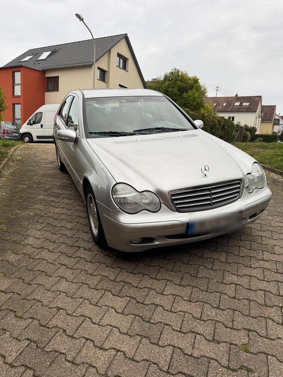Mercedes-Benz C 180