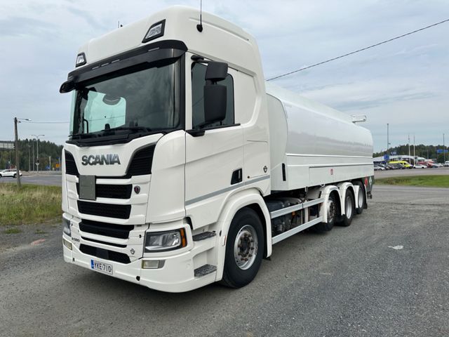 Scania R580 8x2 Fueltank , Retarder , ADR