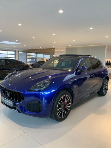 Maserati Grecale Modena PANO Sonus Faber HUD