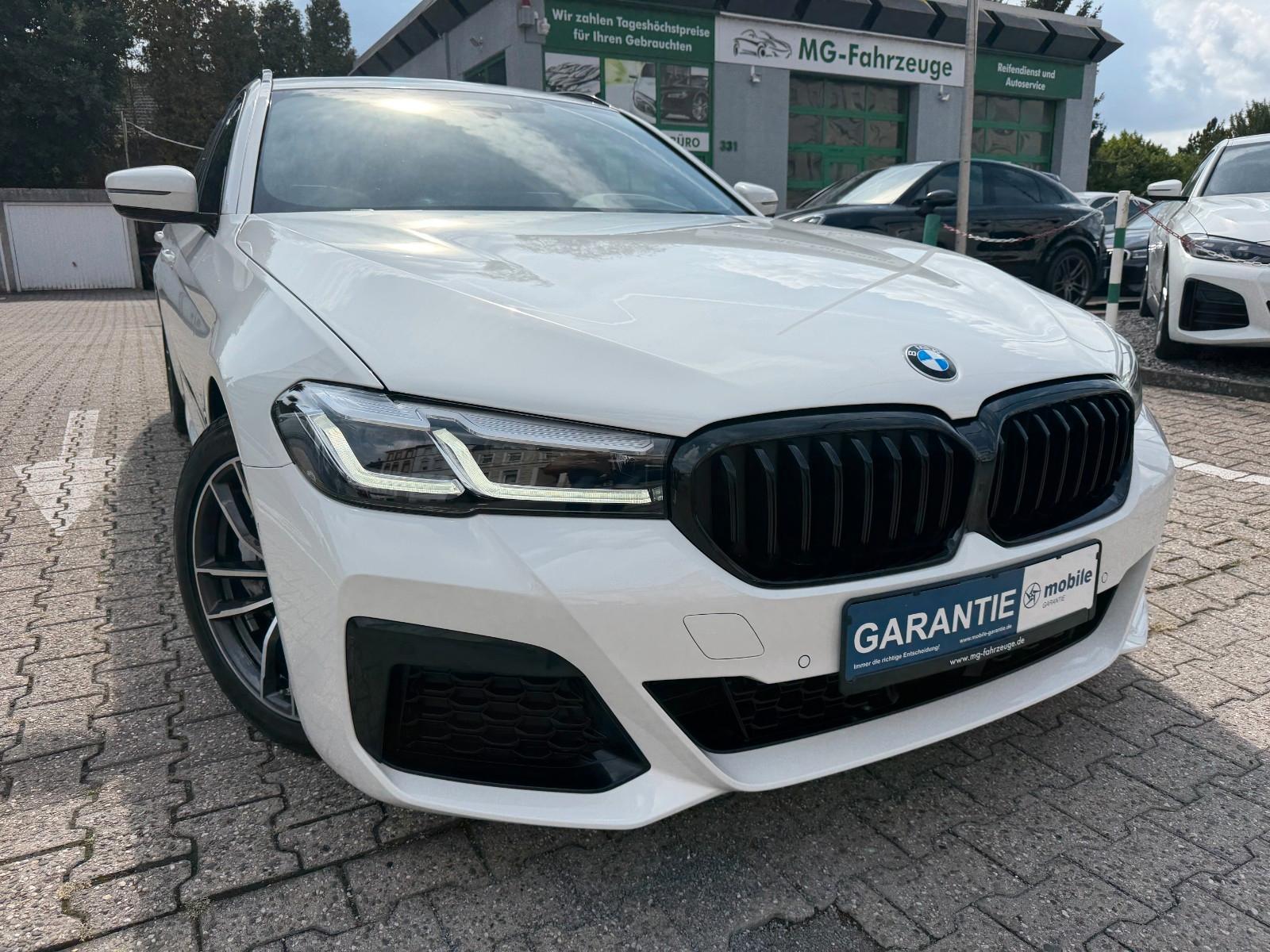 BMW 540d Touring xDrive M Sport AHK PANO HUD LEDER