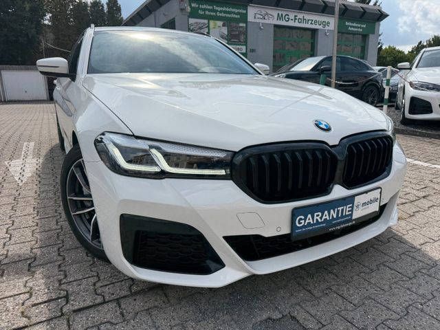 BMW 540d Touring xDrive M Sport AHK PANO HUD LEDER