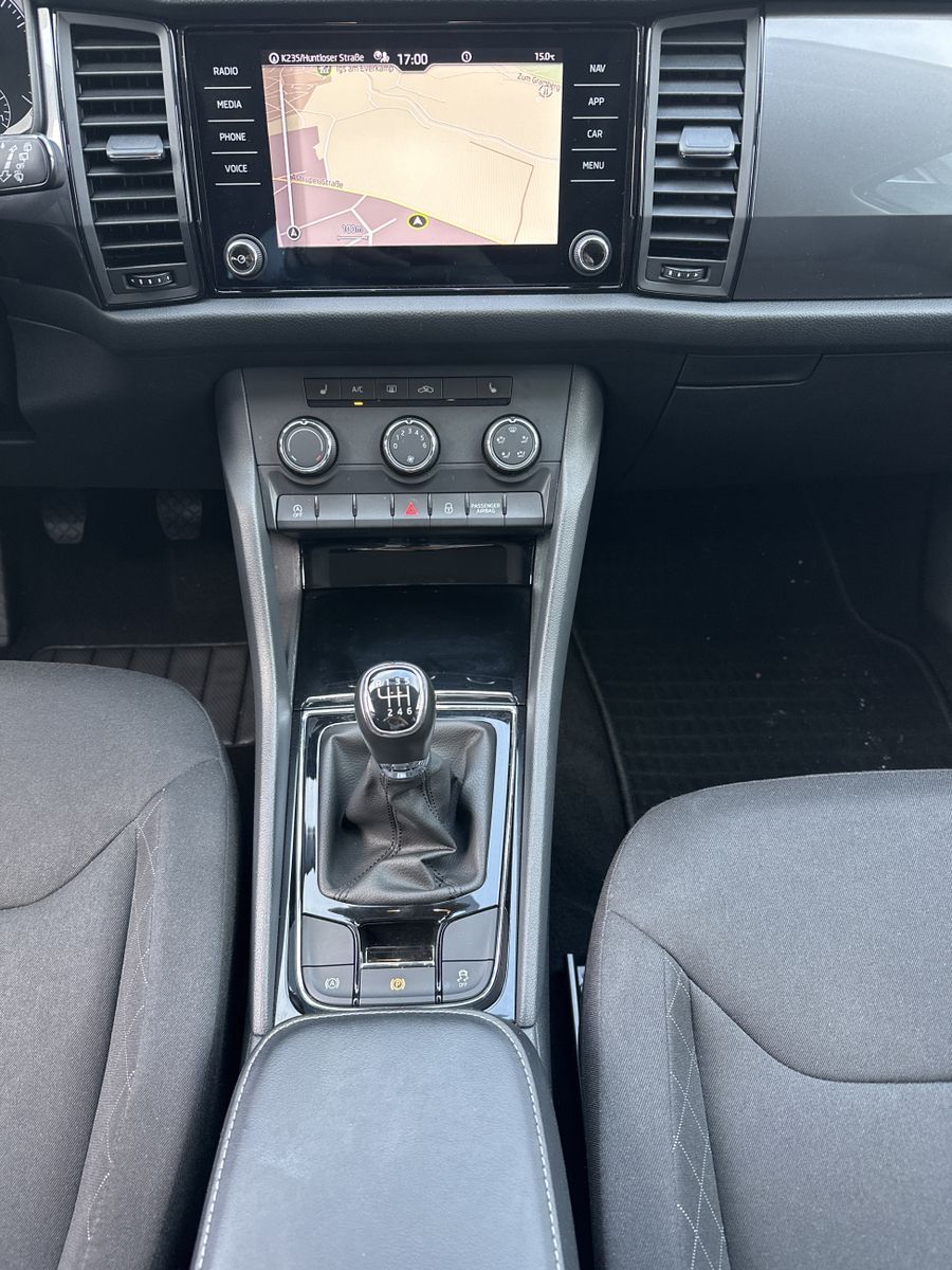 Fahrzeugabbildung SKODA Kodiaq 1.5 TSI Active NAV+LED+CARPLAY+TEMPOMAT