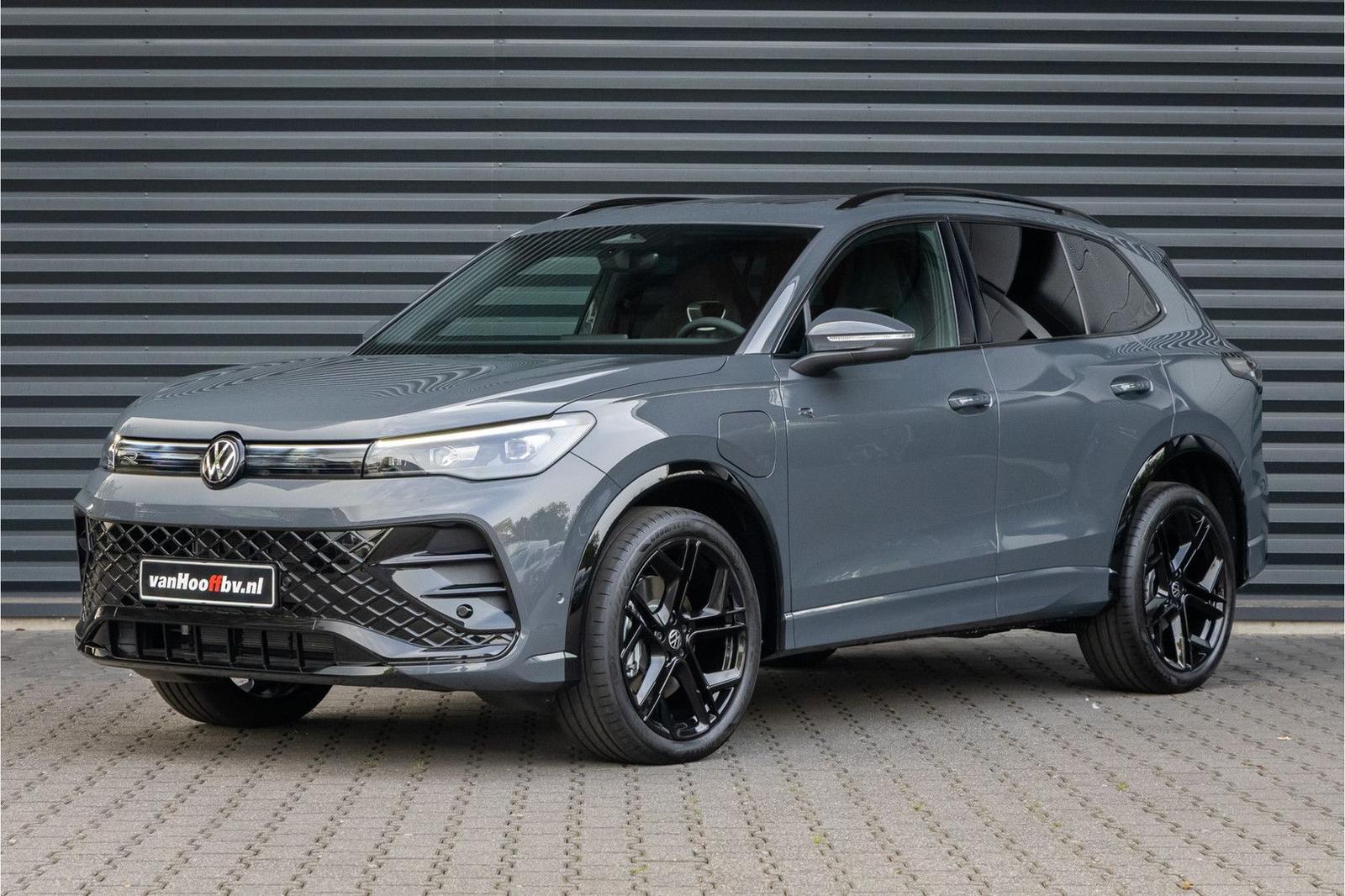 Volkswagen Tiguan 1.5 eHybrid R-Line Pano-20''-Black