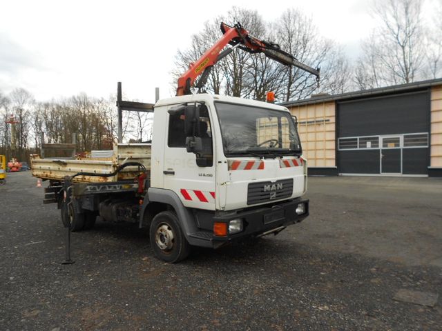 MAN LE8.150 mit Palfinger PKG7001