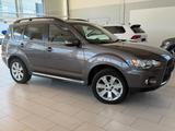 Mitsubishi Outlander XTRA 2WD - Mitsubishi Outlander: Xtra