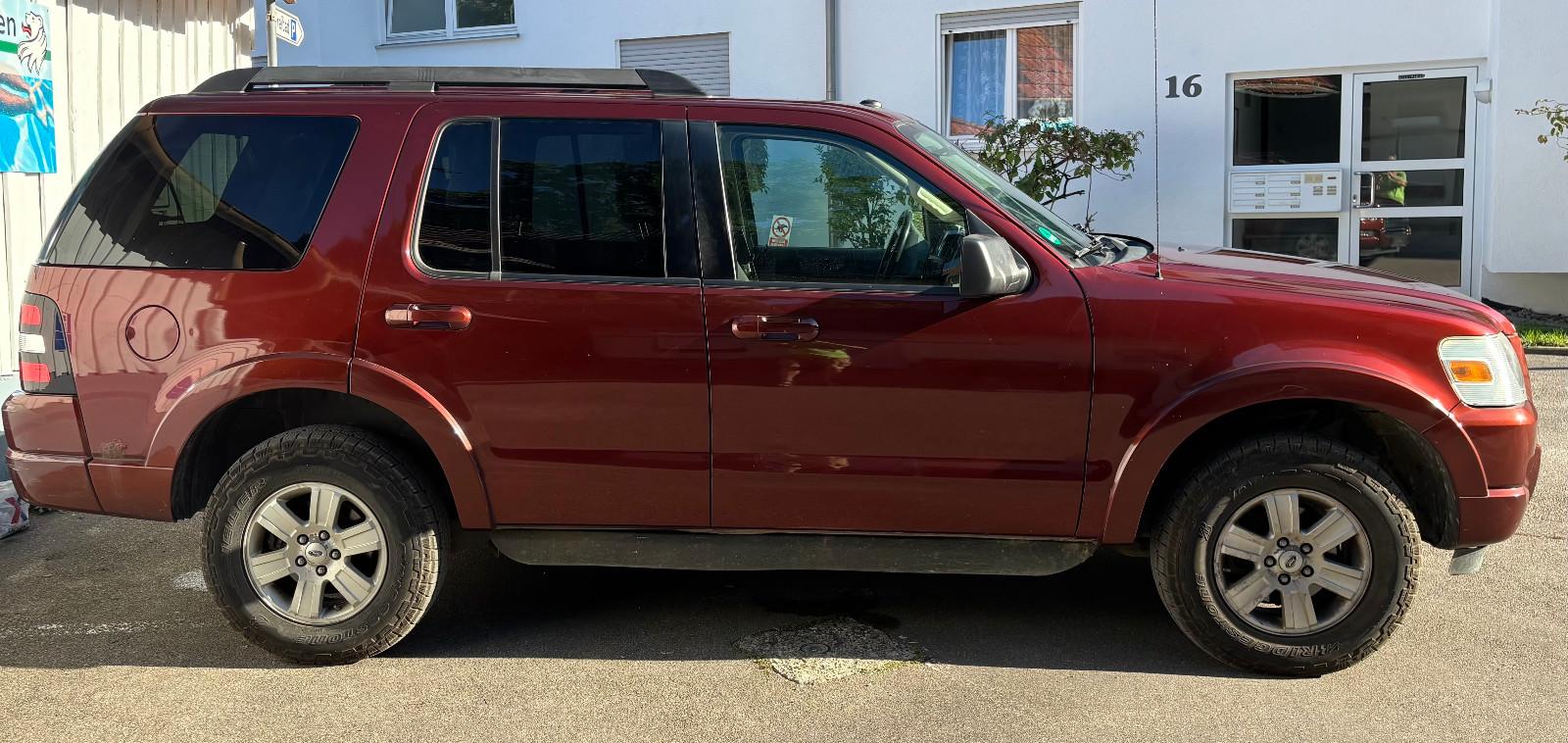Ford Explorer, 2010 — vehicle for AFU from Europe