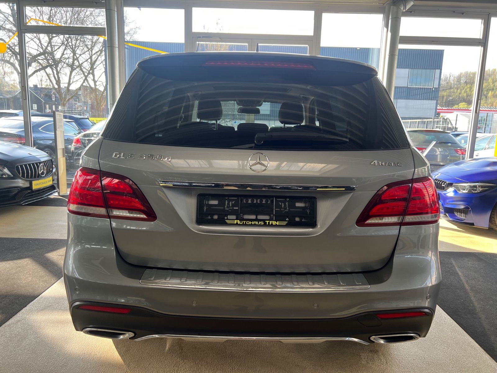 Fahrzeugabbildung Mercedes-Benz GLE 350 d 4Matic AMG LINE *SCHIEBEDACH*ANHK*