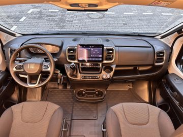 Westfalia Columbus 600 D 140PS 8G Schlafdach SOLAR SKYVIEW