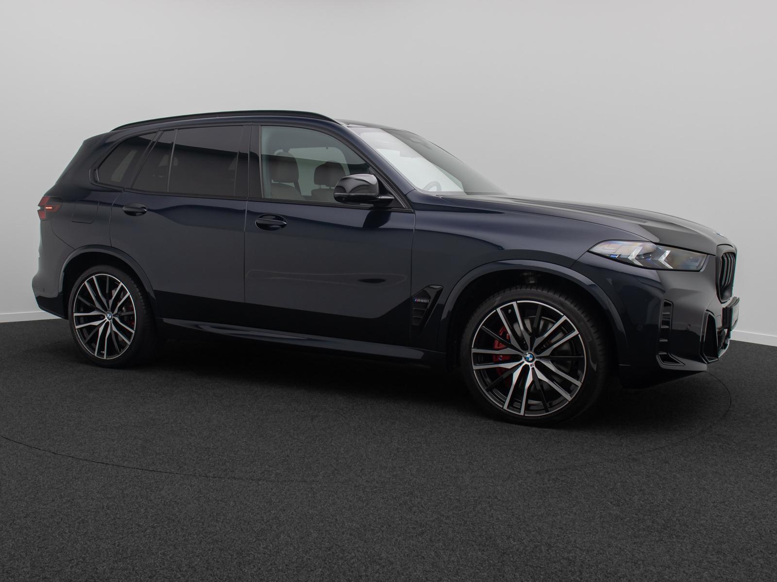 BMW X5 M60i SkyLoung 360° H/K Massage Individual 22"