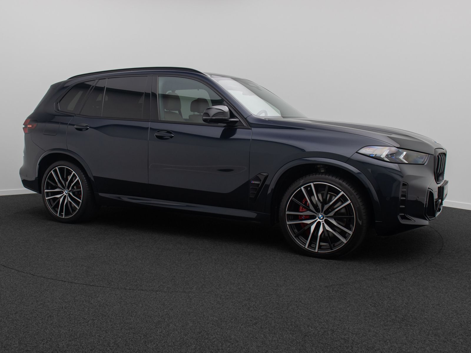 Fahrzeugabbildung BMW X5 M60i SkyLoung 360&deg; H/K Massage Individual 22"