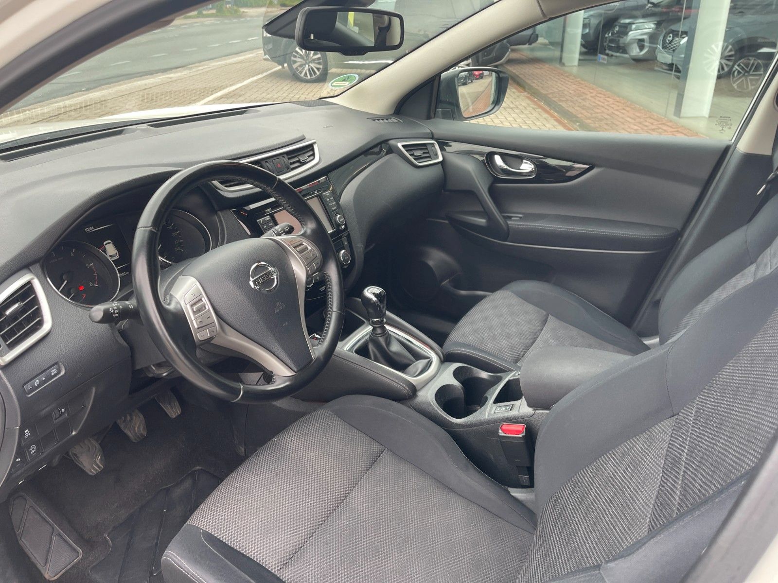 Fahrzeugabbildung Nissan Qashqai 1.6 dCi DPF Acenta AHK Kamera