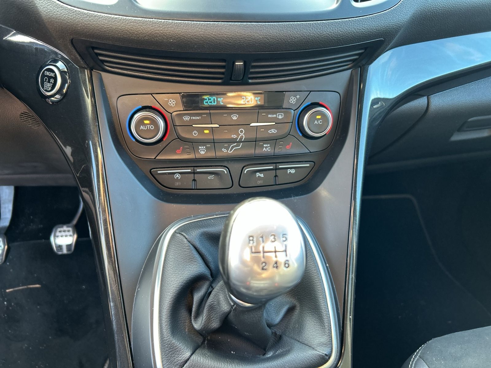 Kuga 1.5 EcoBoost ST-Line, Navi, Bi Xenon, Desig
