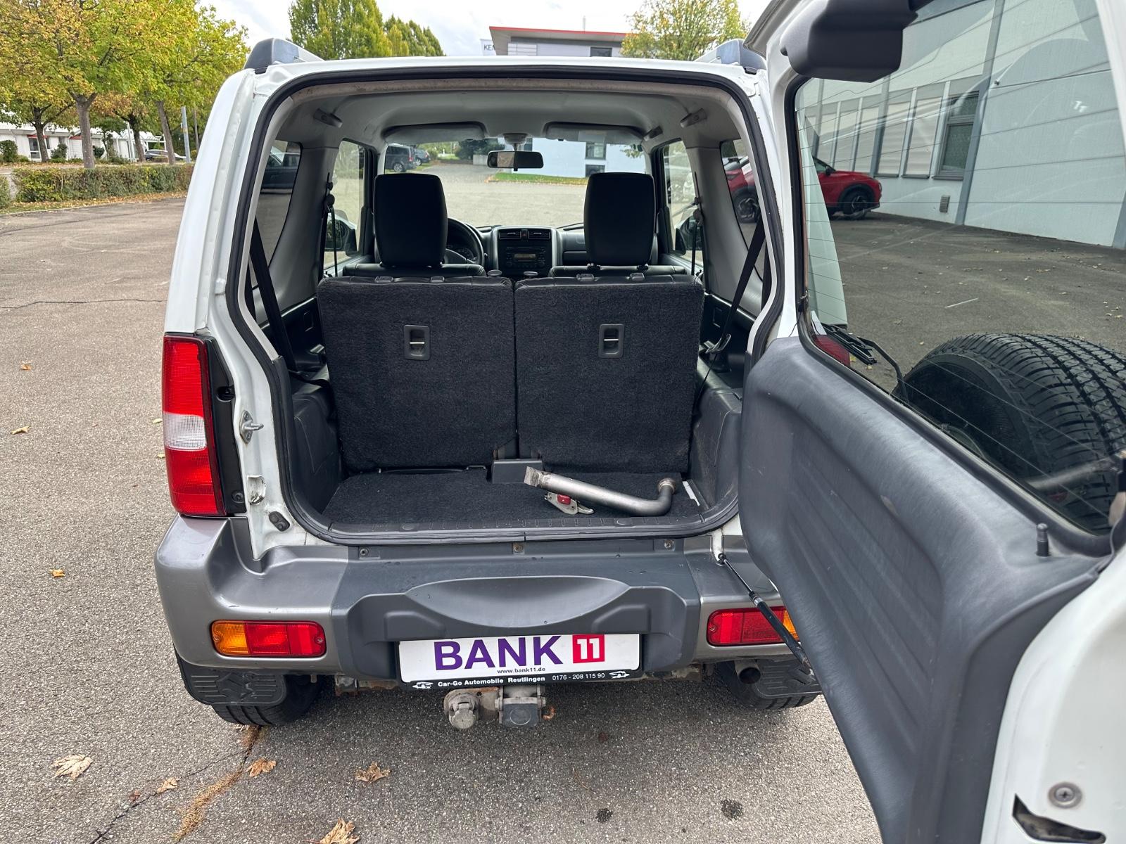 SUZUKI JIMNY 1.3 VVT 86ch 4X4 STYLE - CUIR - ATTELAGE - SIÈGES CHAUFFANTS - CLIMATISATION