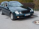 Mercedes-Benz E 240  T CLASSIC Classic - Mercedes-Benz E 240 von privat