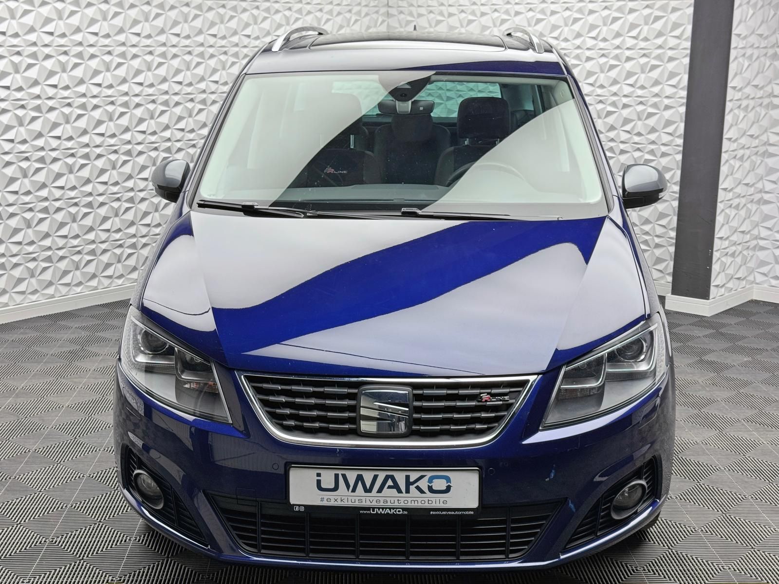 Fahrzeugabbildung SEAT 2.0 TDI FR-LINE/7-SITZE/PANO/AHK/STDHZ/MRY/E-TÜR