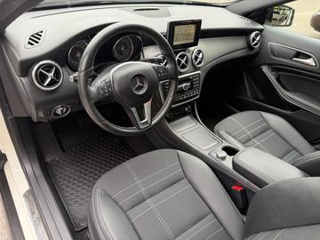 صورة 10 لـ 2014 Mercedes-BENZ GLA