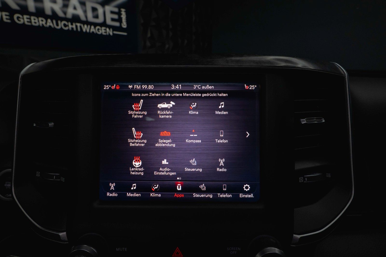 Fahrzeugabbildung Dodge RAM 5.7 V8 HEMI 4x4 OFFROAD Night-Paket *PANO*