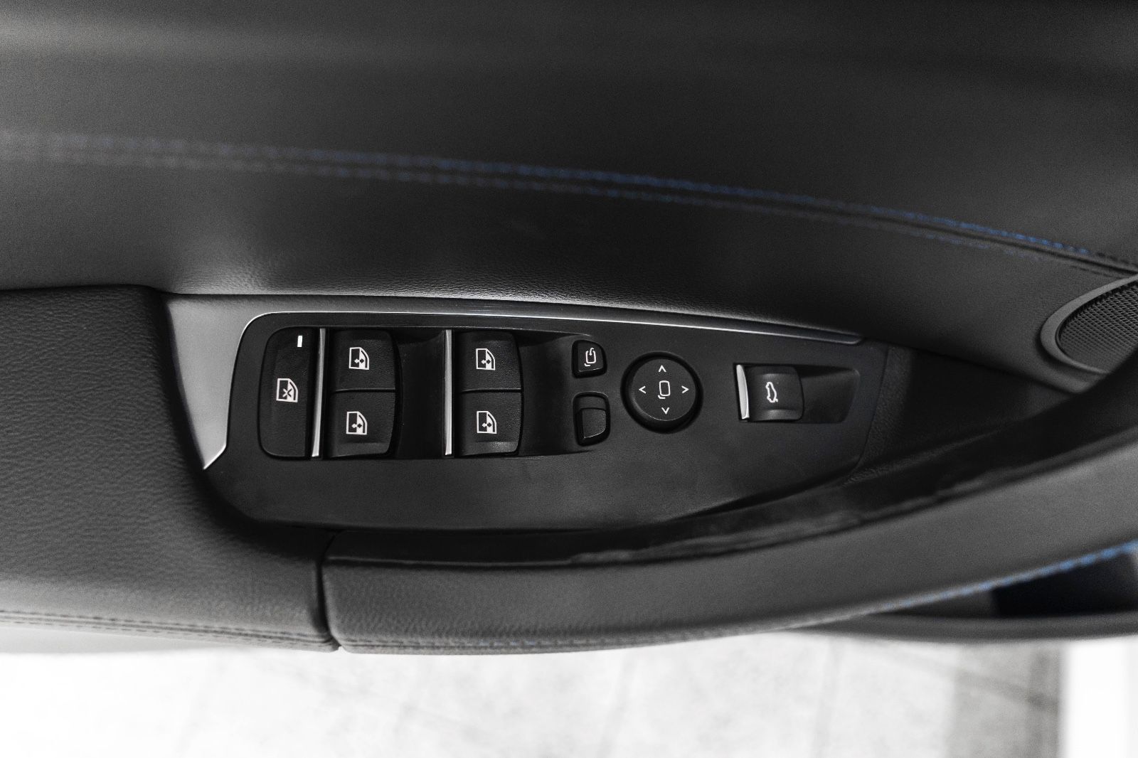 Fahrzeugabbildung BMW X3 Sdrive18D M-SPORT KAM NAV LED RDK LEDER TEMPO