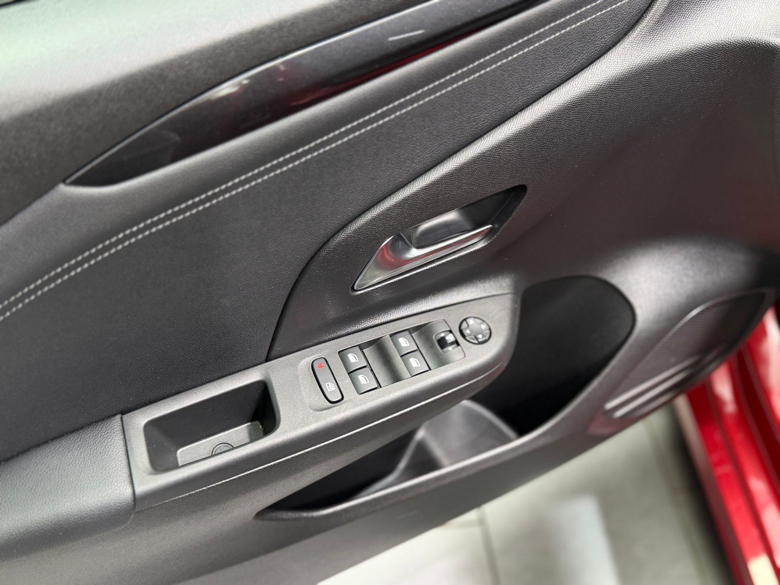 Fahrzeugabbildung Opel Corsa F Elegance|AUTOMATIK|NAVI|KAMERA|AC|PDC