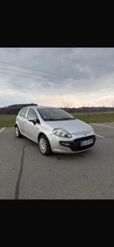 Fiat Punto 1.4 8V Active Active - gebrauchte Fiat Punto aus dem Jahr 2010